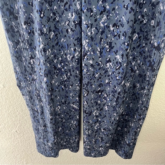 Athleta Women's Avenue Wide Leg Crop Pant size 10 - Picture 4 of 15